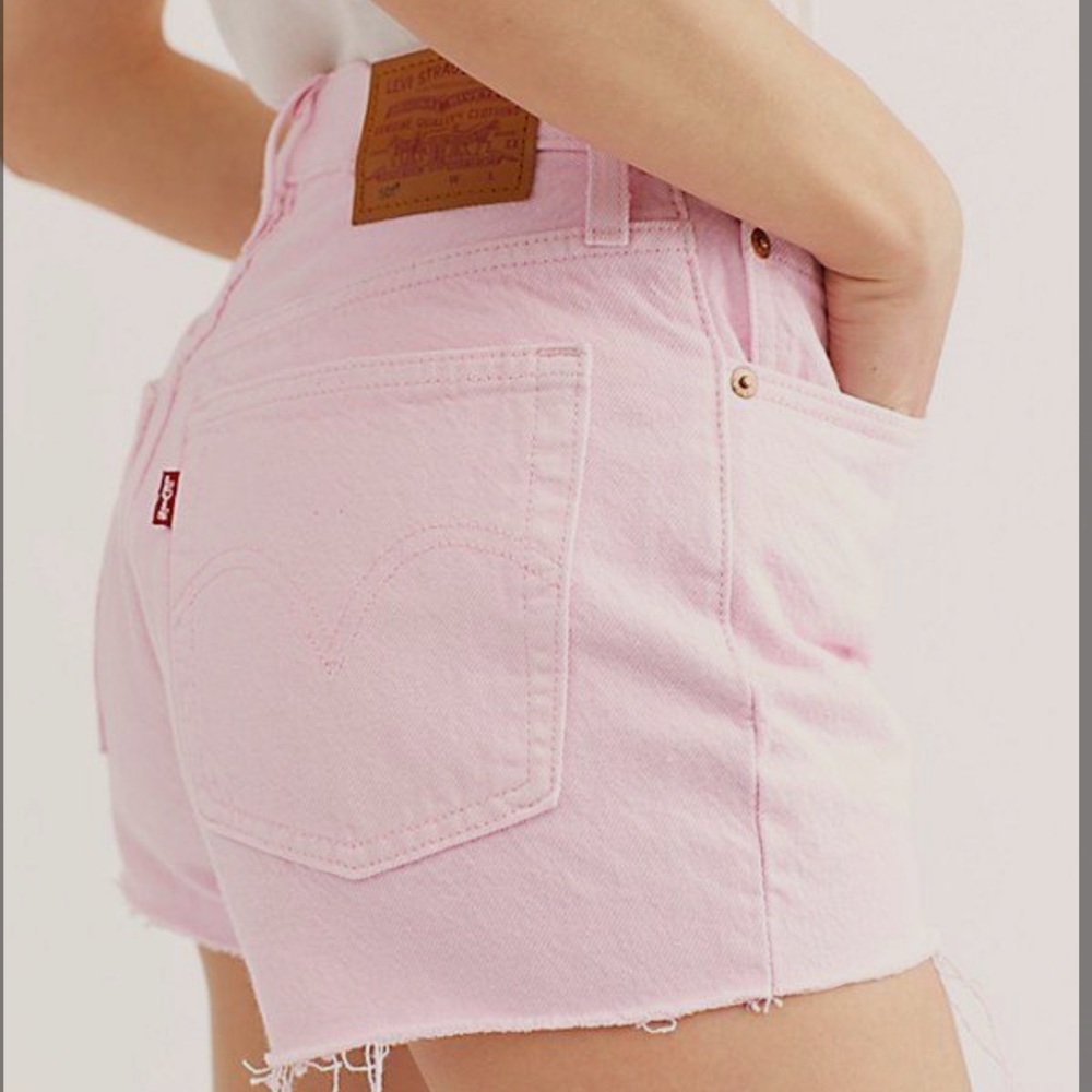 Authentic Levi’s 501 pink high rise shorts size 28